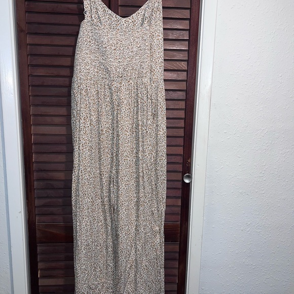 Old Navy floral romper/jumpsuit - Picture 1 of 3